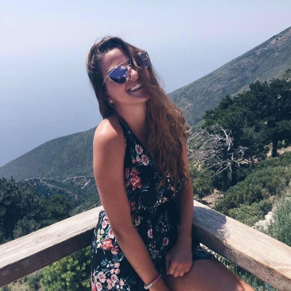 Meet your Posher, Becky